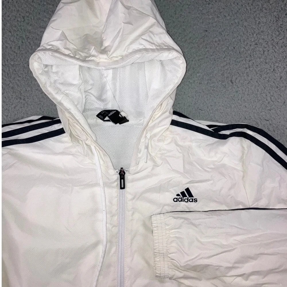 adidas Essentials 3-Stripes Ripstop Windbreaker Jacket White Mens M STIFF ZIPPER
